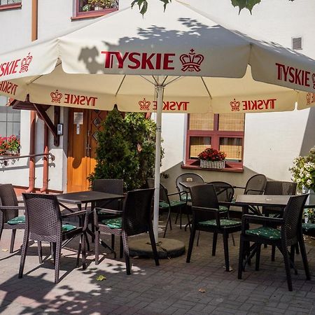 Pensjonat Rogatka Osieczna Eksteriør billede